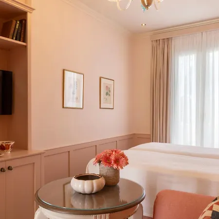 Despotiko Hotel